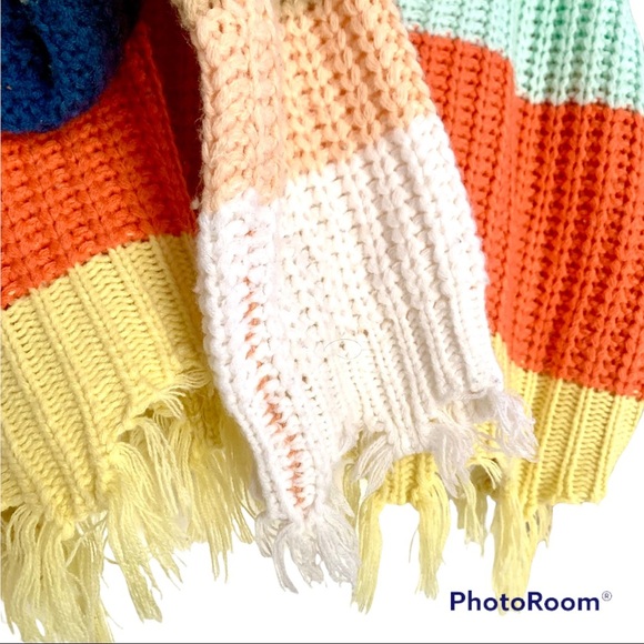 STORIA Distressed Color Block Cropped Sweater🌈 - Picture 7 of 15